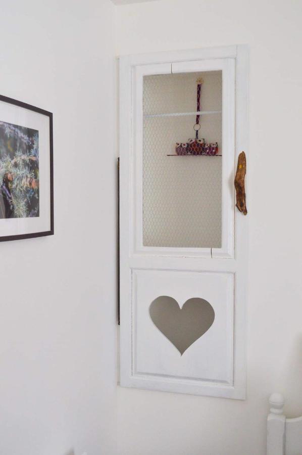 Mont Voyageur Bed & Breakfast Sains Екстериор снимка